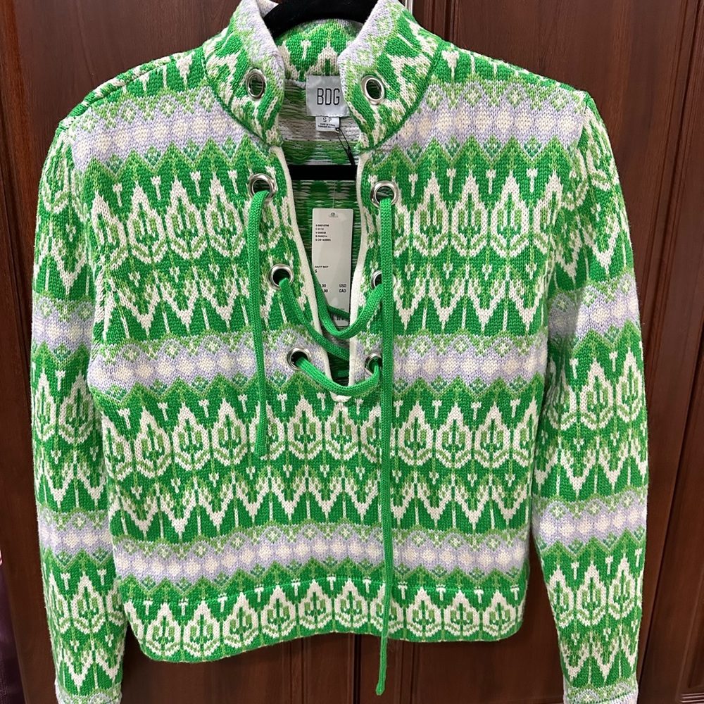BDG-UO Vintage lace up sweater